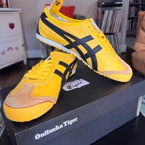 Onitsuka Tiger by Asics Men's Yellow and Black Sneakers